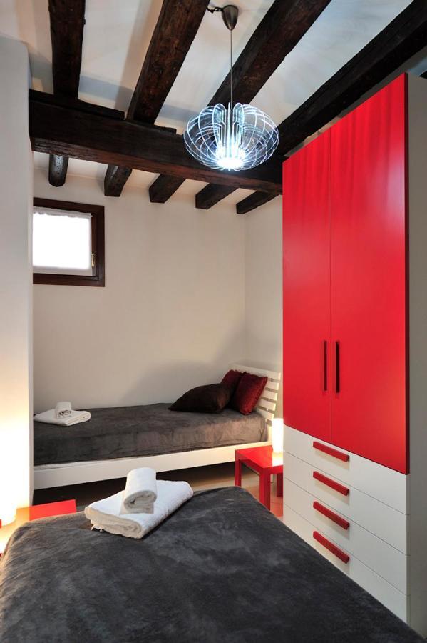 Ca Venezia Design Apartment Luaran gambar