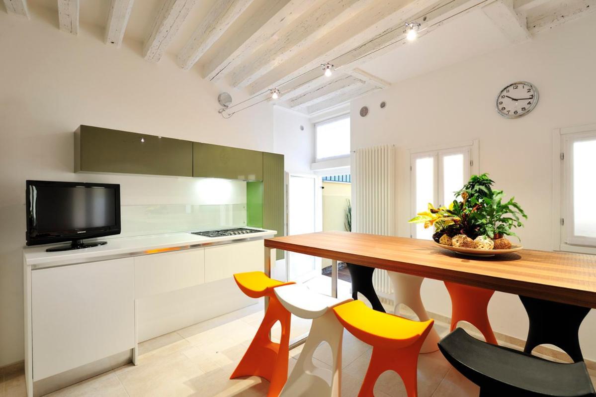 Ca Venezia Design Apartment Luaran gambar